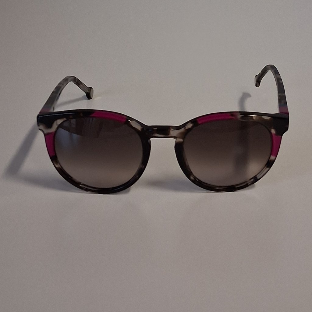 Carolina Herrera She845v 721y Sunglasses Brand New Carolina Herrera She845v 721y Sunglasses Brand New